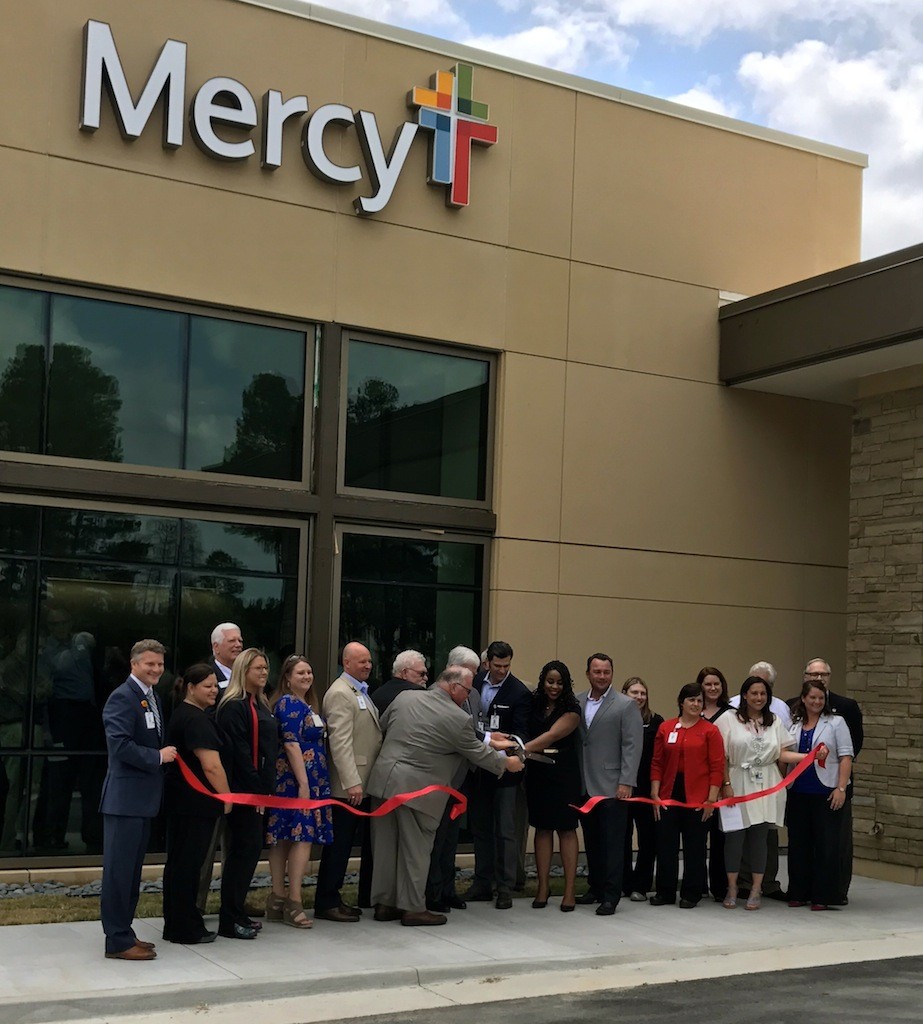 Mercy Clinic Fort Smith Opens 7 9 Million Chaffee Crossing Facility Talk Business Politics