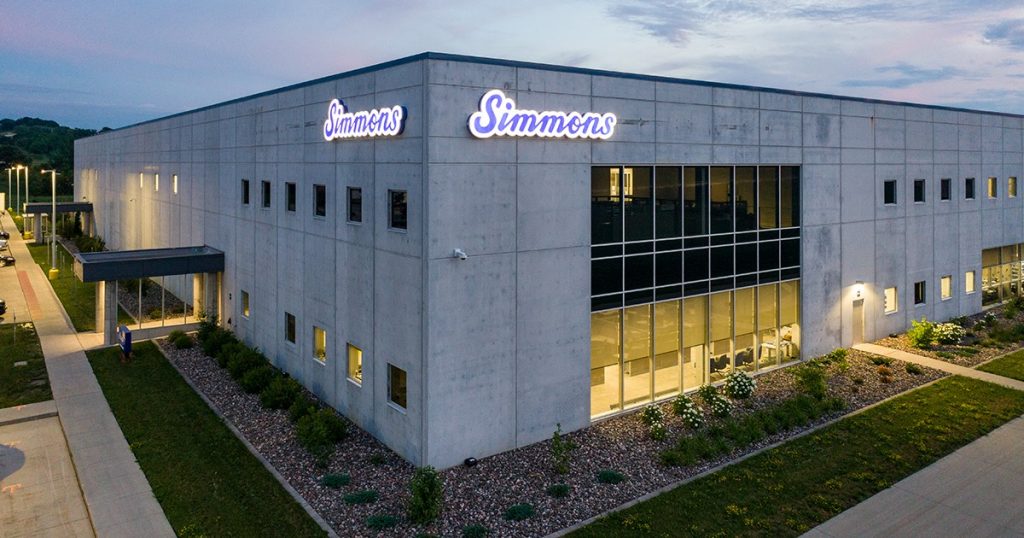 Simmons opens 275,000SF pet food plant in Iowa Talk Business & Politics